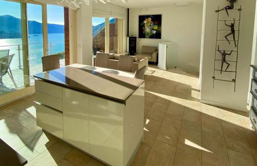 EnjoyIseoLake - Corinto - wonderful Lake front apartment - Photo 6