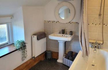 Cosy modern cottage by the sea, heart of snowdonia - Foto 17