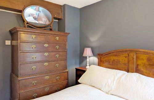 Shires Barn Farmhouse - Westbourne - Photo 59