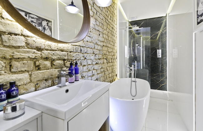 Stunning one Bedroom Flat With Large Terrace in Chiswick by Underthedoormat - Foto 23