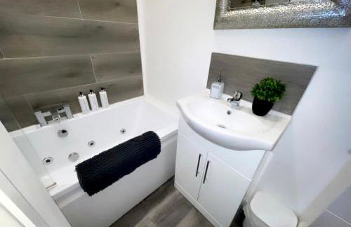 Albert Luxury Hottub and Jacuzzi Apartments - Foto 12