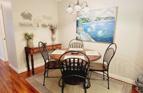 E10 comfortable and neat 2 bedroom 2 bath - Foto 7