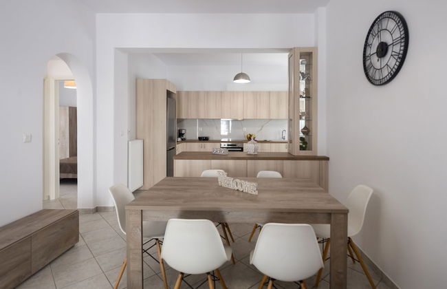 Parian Charming 3bedroom Home - Photo 17