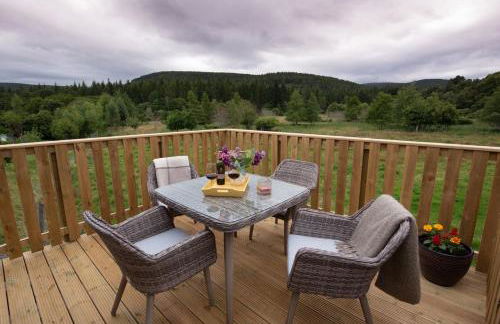 Beautiful dog friendly lodge with hot tub - Foto 23