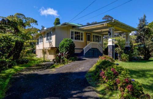 Ola'a House by Volcano Heritage Cottages - Photo 31