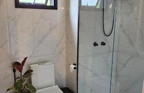 YESHUA - Cabana de Luxo com Hidro, Lago Natural e Adega - Foto 44