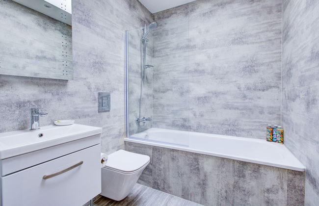 Charming 2-bed Apartment in Cheam, Sutton - Foto 12