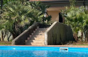 NEW Garda Golf Villa with pool and private garden - Photo 1