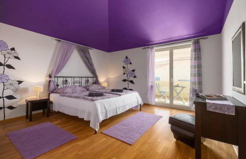 Four-Bedroom Holiday Home In Golubovo - Foto 5