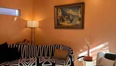 Modern, Remodeled Echo Park House-Walk to Sunset Blvd, Dodgers Stadium, Shops, Bars, Restaurants, Lake, Concerts - Photo 3