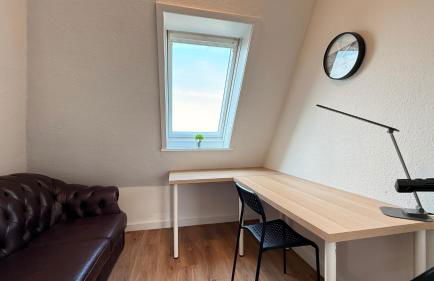 Hugos Nest Ferienwohnung Neumünster WLAN & Arbeitsplatz - Foto 11