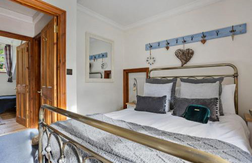 Beryas Cottage - Fireplace - Free Parking & WiFi - Pet Allowed - Foto 15