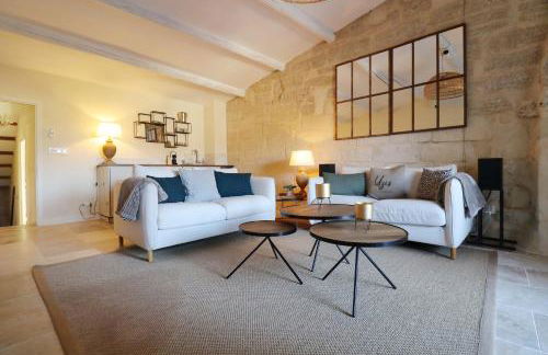 La Grande Bourgade-Authentique Maison en Pierre avec Terrasse Climatisation au Cœur d'Uzès - Foto 1