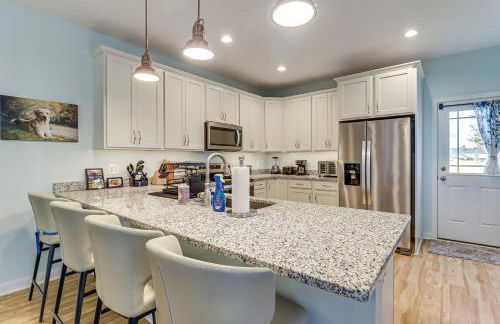 Walk to Bay Home with Fenced Yard in Colonial Beach - Foto 8