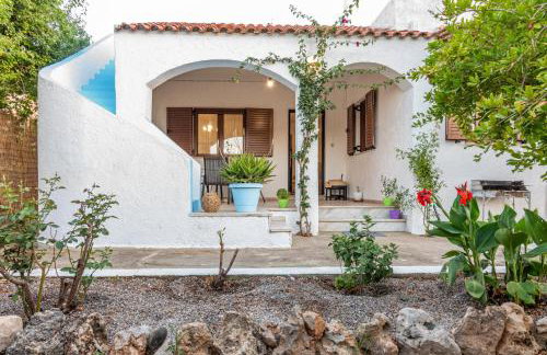 Elias Maro House - Photo 1