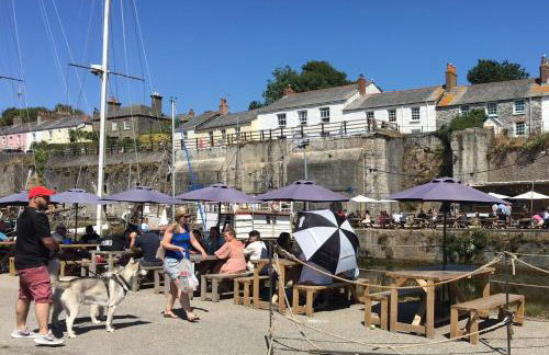 Quay Courtyard, on the harbour with free parking - Foto 22