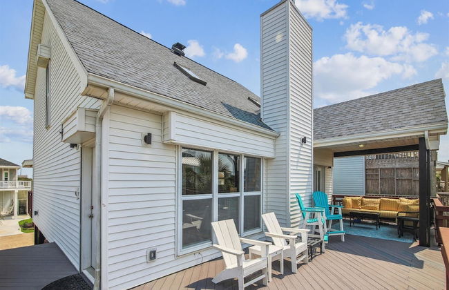 On Pool Time - Foto 25