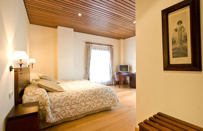 Hotel de Bodegas Hacienda Albae - Photo 9