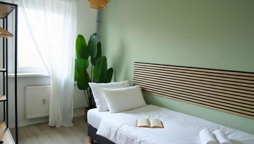 Gemütliches 3-Raum Apartment mit Boxspringbetten, vollausgestattet Küche, Balkon, WLAN, 40 Zoll HD-TV, Parkplätze - Foto 3