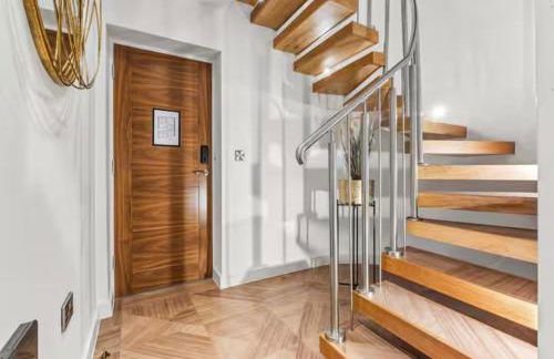 Luxury Apartment 7 mins Walk to Salford Central - Pass the Keys - Foto 18