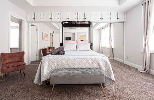 Glamorous Renovated Modern Home - Foto 32