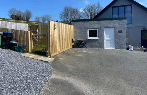 Adorable bedsit for you, partner and your pet! - Foto 22