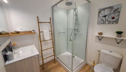 Le Mosaïque, proche gare, terrasse, parking privé - Photo 2, Shower