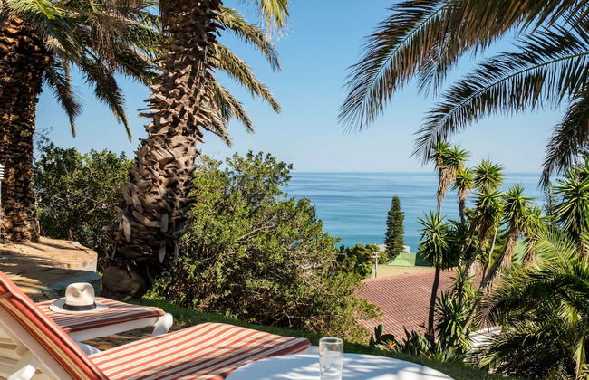 Camps Bay 4BR w Pool and Sea Views Atlantic Gem - Photo 15