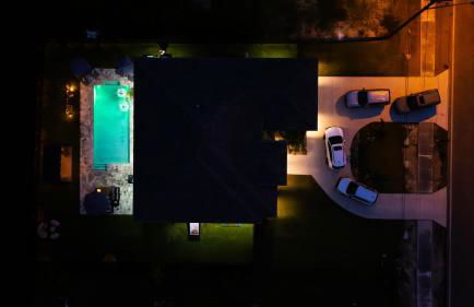 Designer Villa with Heated Pool, BBQ, Firepit, Ideal for Families & Groups - Photo 54