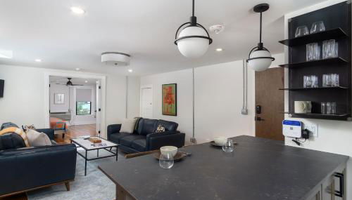 Cherry Street Loft (B) Pet-Friendly & In the Heart of Downtown Black Mtn! - Foto 4