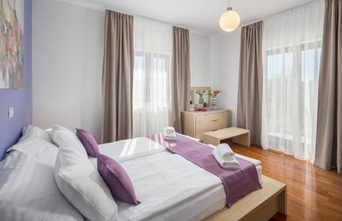 4 Bedroom Nice Home In Buje - Foto 36