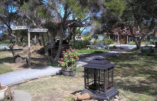 Cape Jervis Holiday Units - Photo 8