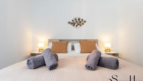 Elegant 2 Bed 2 Bath Apartment, Pool, Views, Parking - Foto 4