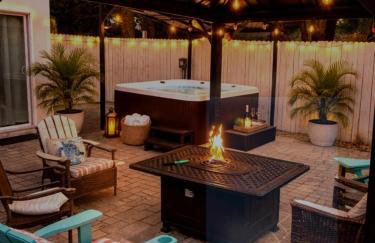 Few steps to Ocean- Beach Cruisers & Free parking & Private backyard - Photo 2