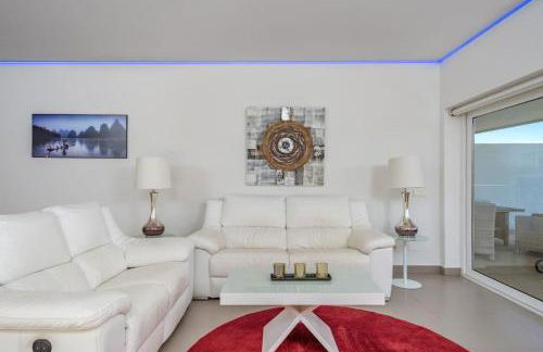 Sunny terrace with Jacuzzi by Costarentals- Ref 26 - Foto 2