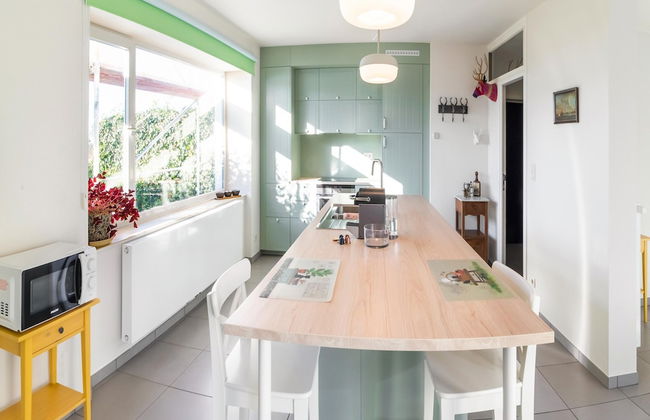 Stylish Retreat With Sauna - Photo 14