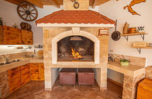 Beautiful Holiday Home "Villa Luka" - Foto 19