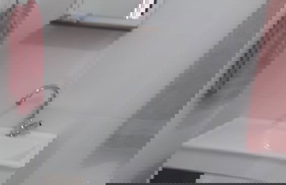 Confortable Suite in a Cozy House Excelent Location and Transport Acess - Foto 8