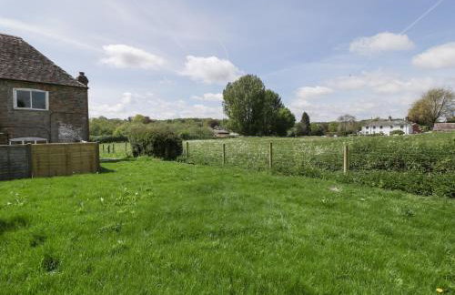 2 Court Farm - Photo 24