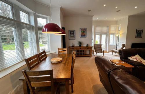 2 Shanklin Manor - Ground Floor apartment overlooking Park in Shanklin Old Village - Photo 20