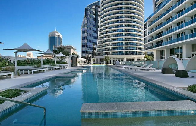 Pool and Ocean Views at the H-Residences - Foto 27