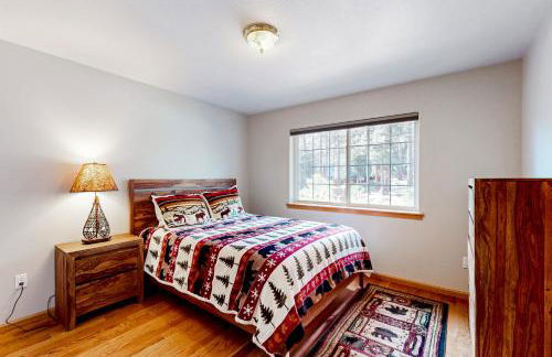 Sunlit Forest Haven - Foto 25