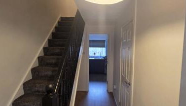 The Glen - Contractor Haven with Fast WiFi & Easy Parking by Hosterooo - Foto 5