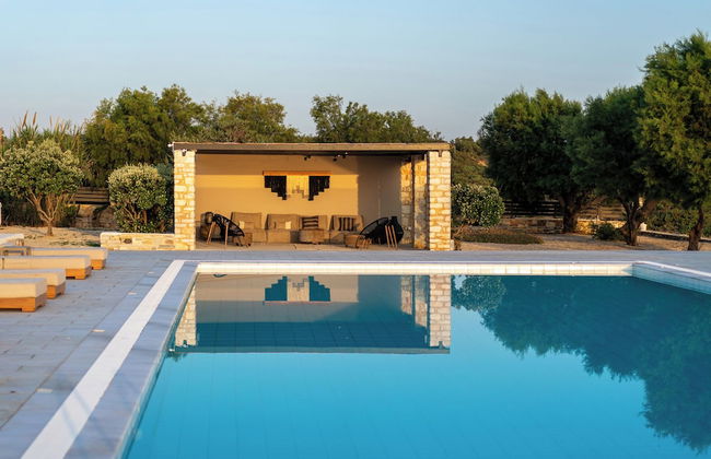 Ambassador Luxury Villas - Photo 77