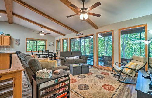 Home with Large Deck on Table Rock Lake! - Foto 11