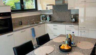 Charmante Einliegerwohnung im grünen Katzwang - Foto 4