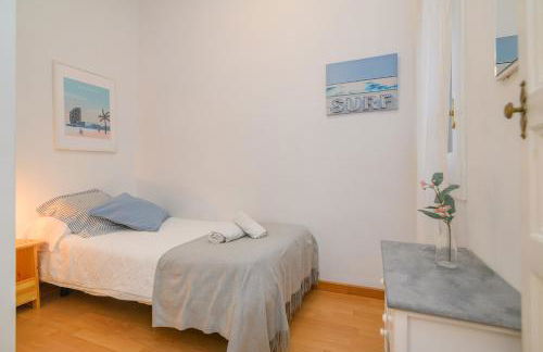 Playa a pie y a 15 minutos de Ramblas y Plaza Catalunya en metro - Foto 35