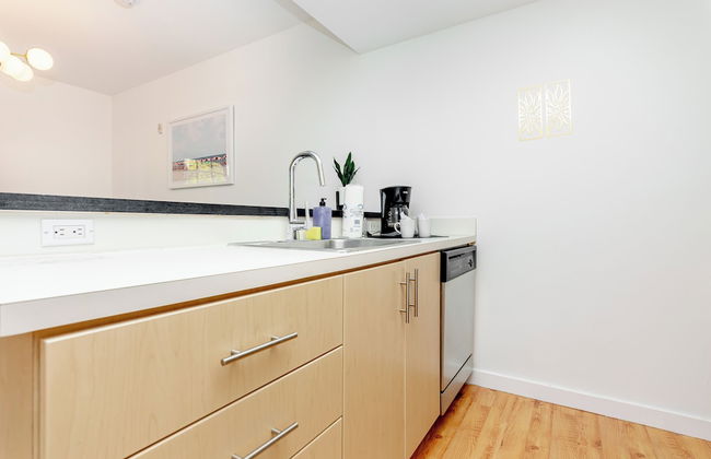 Boutique Apartments Convention Center - Photo 20