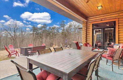 Liberty Pines - Lakefront Log Home, Swim Spa & Game Room - Photo 46