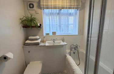 Pretty Cottage in Harleston, Norfolk, dog friendly - Photo 10